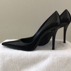 Stuart Weizmann Pumps
